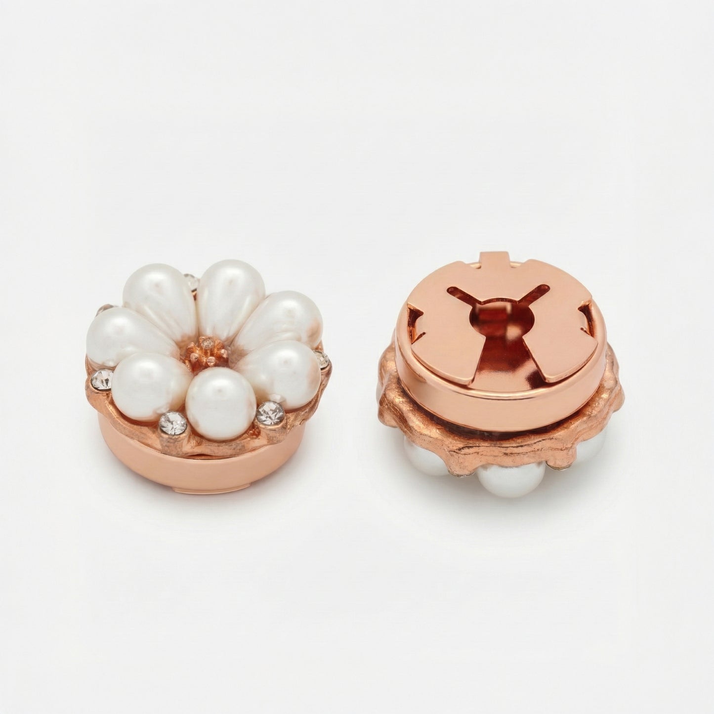 Pearl Rosette